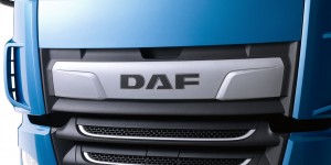 11-2017-New-DAF-CF-new-logo-plate